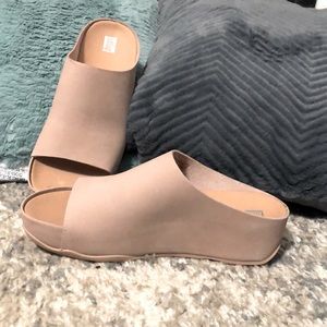 FitFlop slides